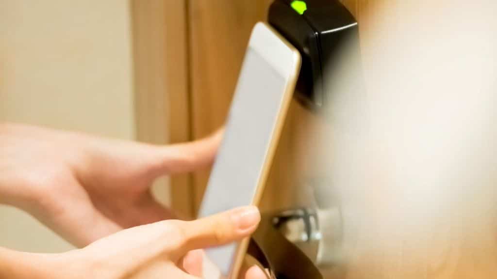 smart lock openen met telefoon